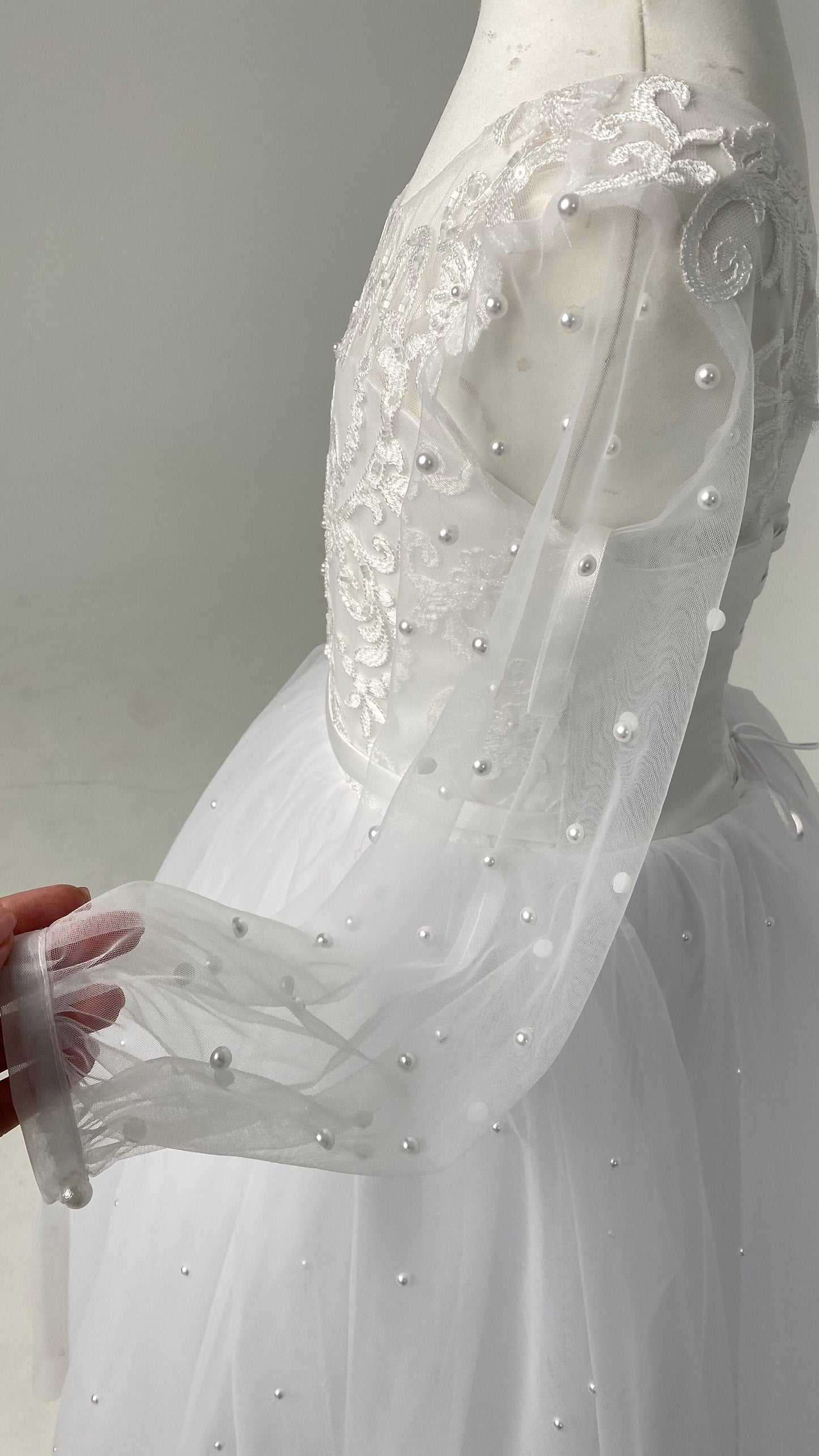 White lace First communion & Baptism dress, flower girl dress, wedding guest dress, Bridesmaids dress, holy communion gown, mini bride dress