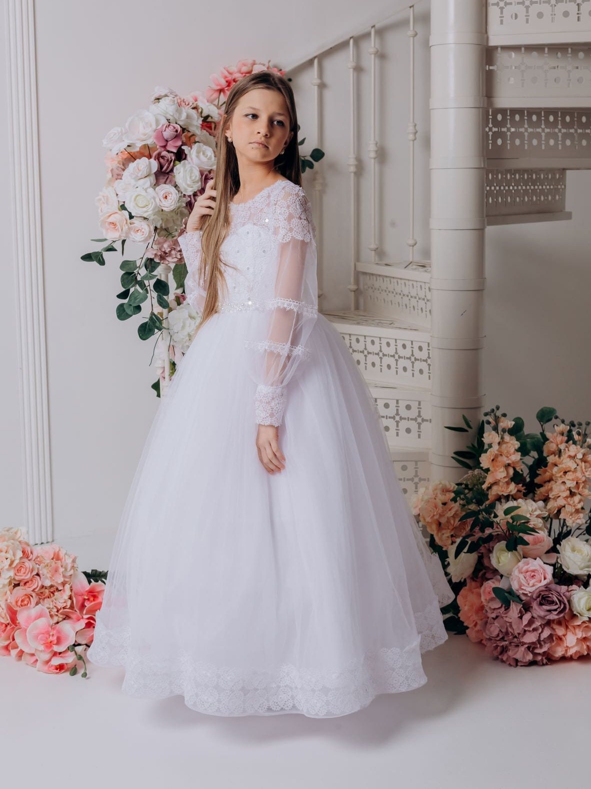 White lace First communion & Baptism dress, flower girl dress, wedding guest dress, Bridesmaids dress, holy communion gown, mini bride dress