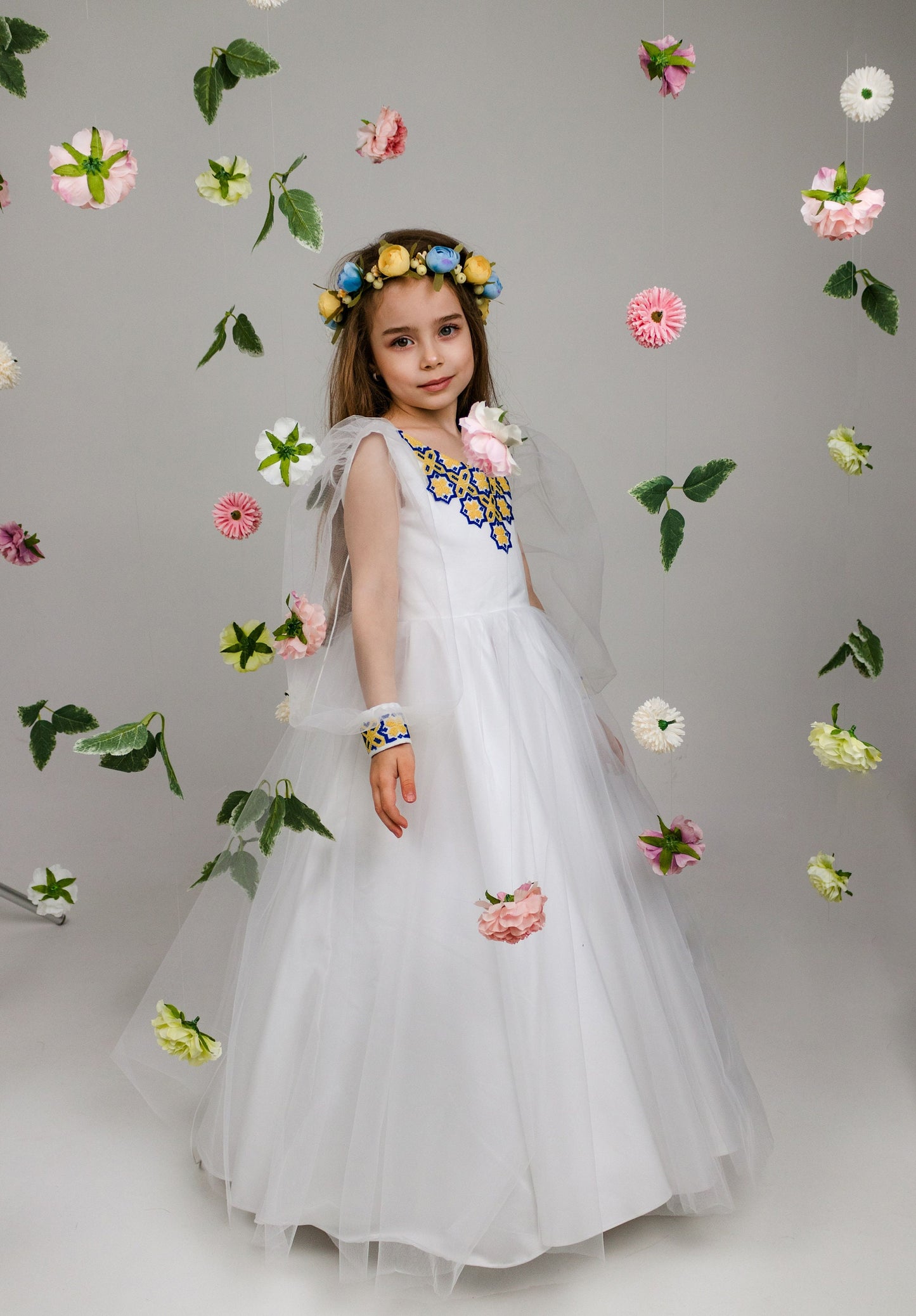 Embroidered Dress Ukrainian Dress, Vyshyvanka dress, Flower girl dress, first communion dress, Girls Floral Embroider dress