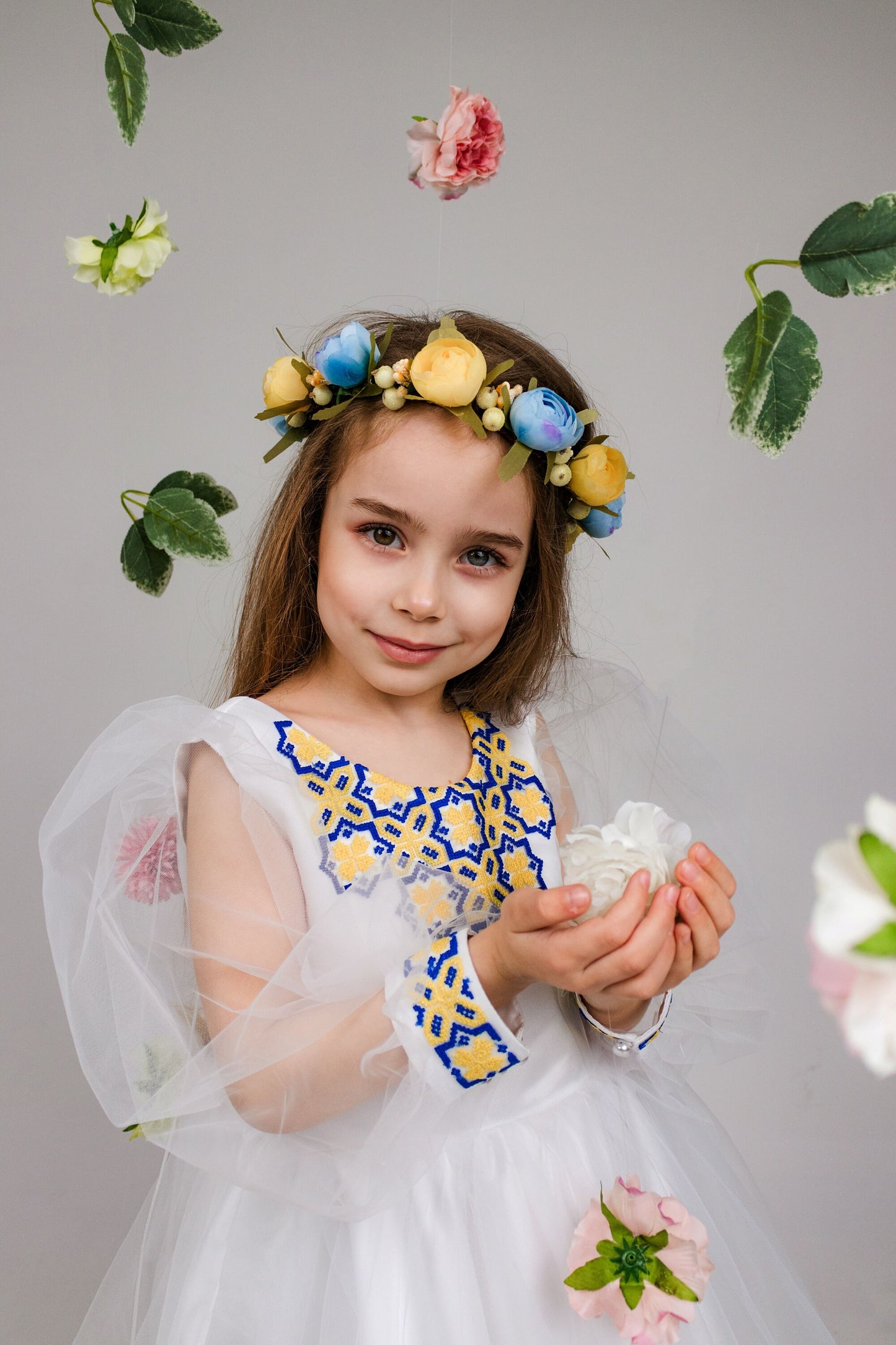 Embroidered Dress Ukrainian Dress, Vyshyvanka dress, Flower girl dress, first communion dress, Girls Floral Embroider dress